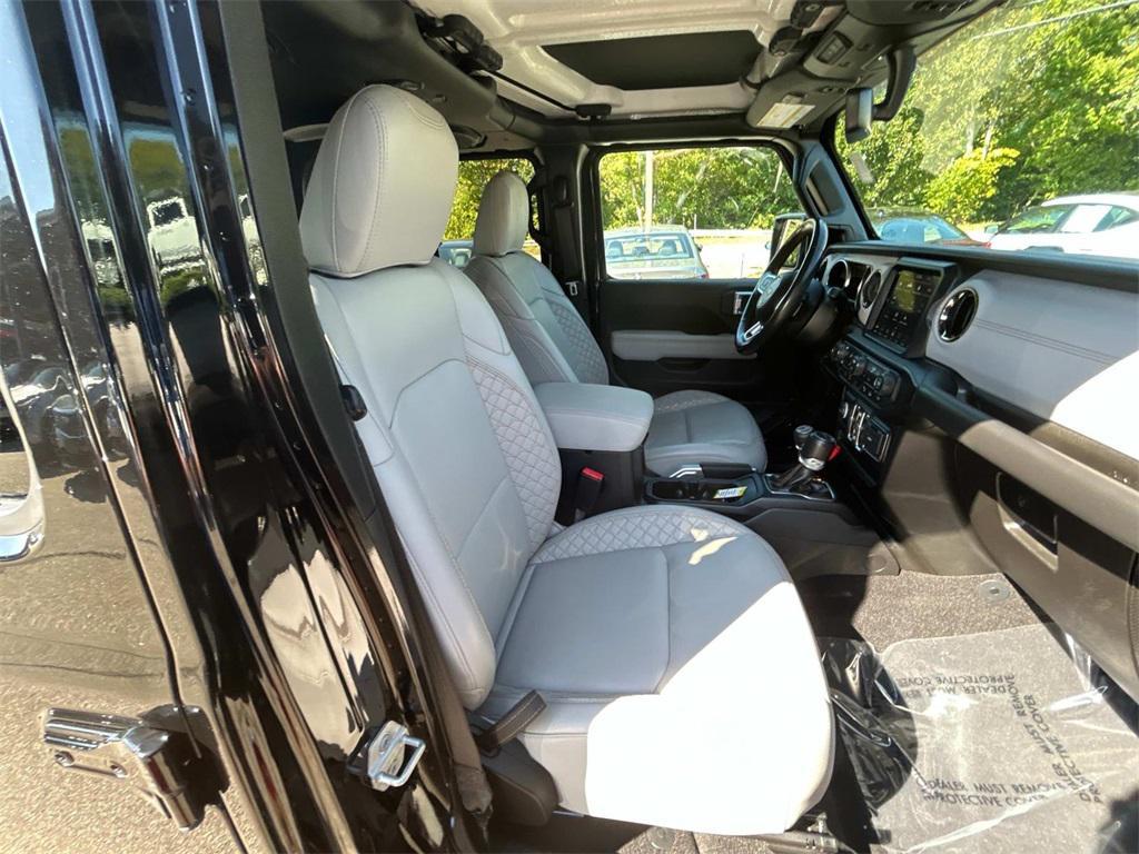 used 2021 Jeep Gladiator car, priced at $37,990