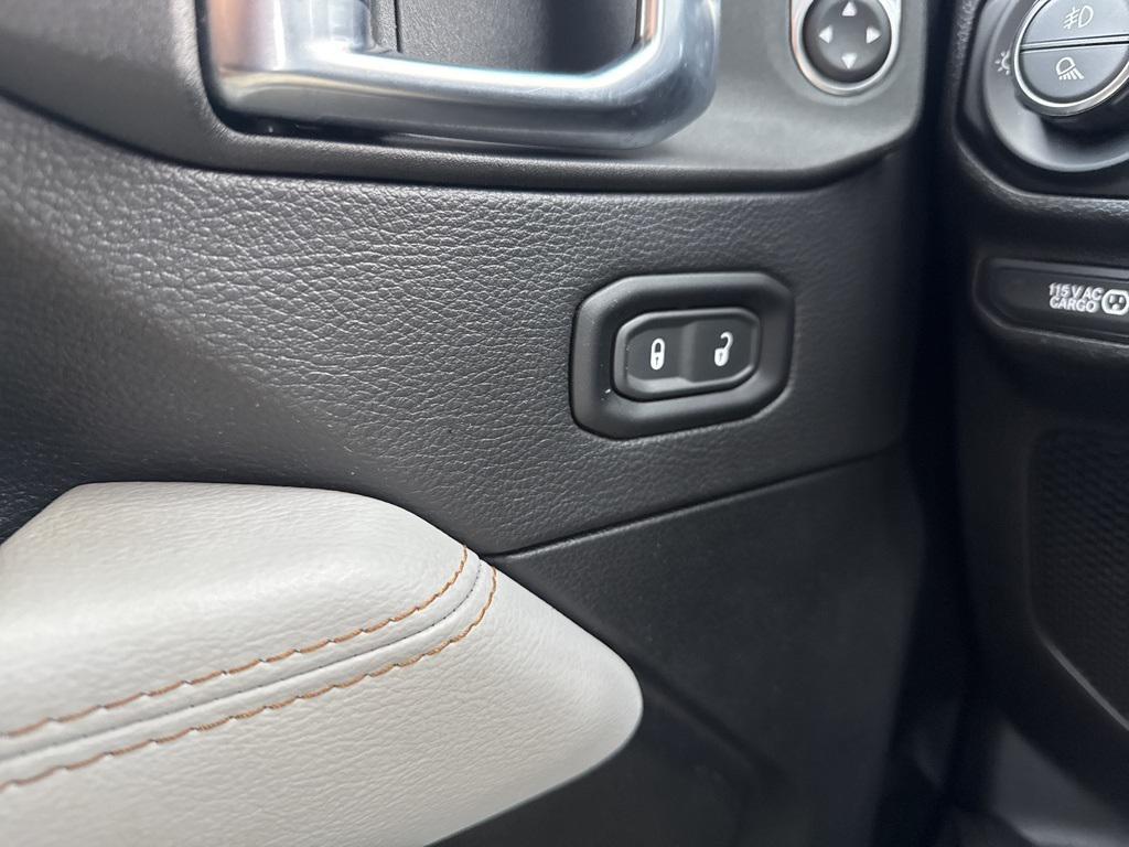 used 2021 Jeep Gladiator car, priced at $37,990