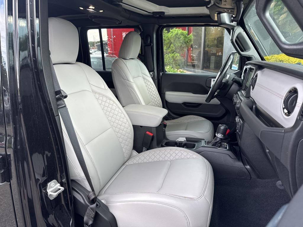 used 2021 Jeep Gladiator car, priced at $37,990