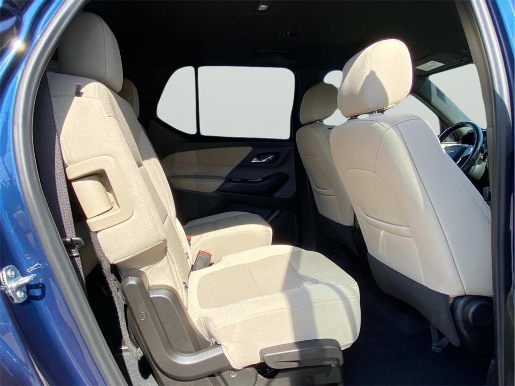 used 2022 Chevrolet Traverse car, priced at $24,000