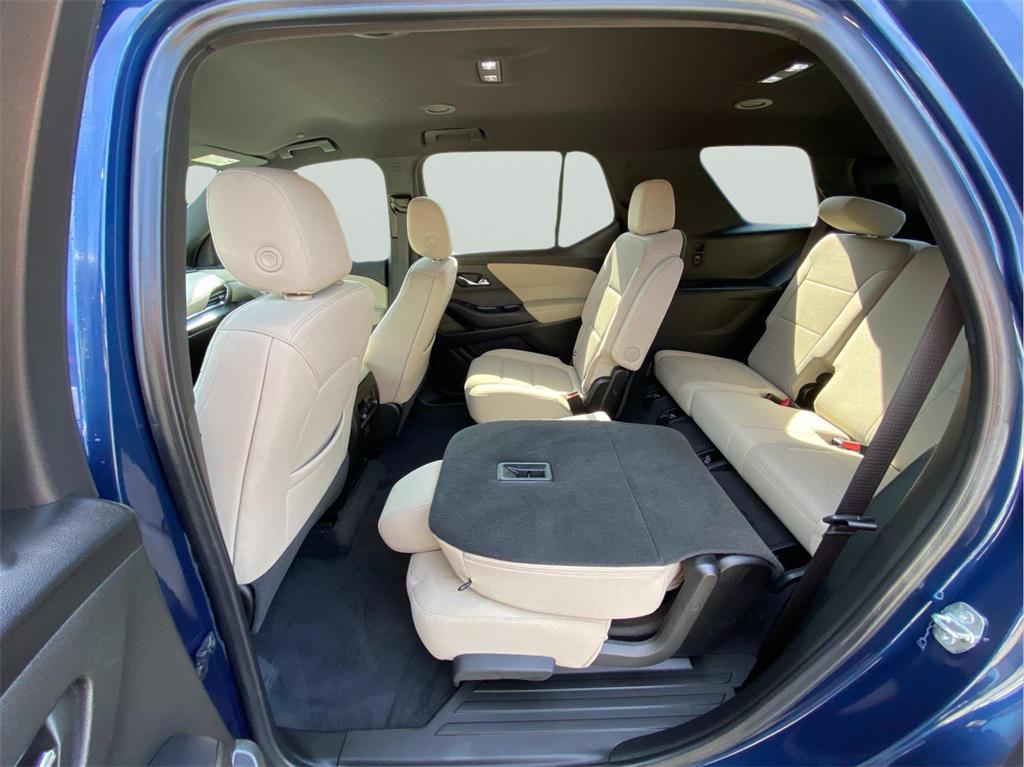 used 2022 Chevrolet Traverse car, priced at $24,000