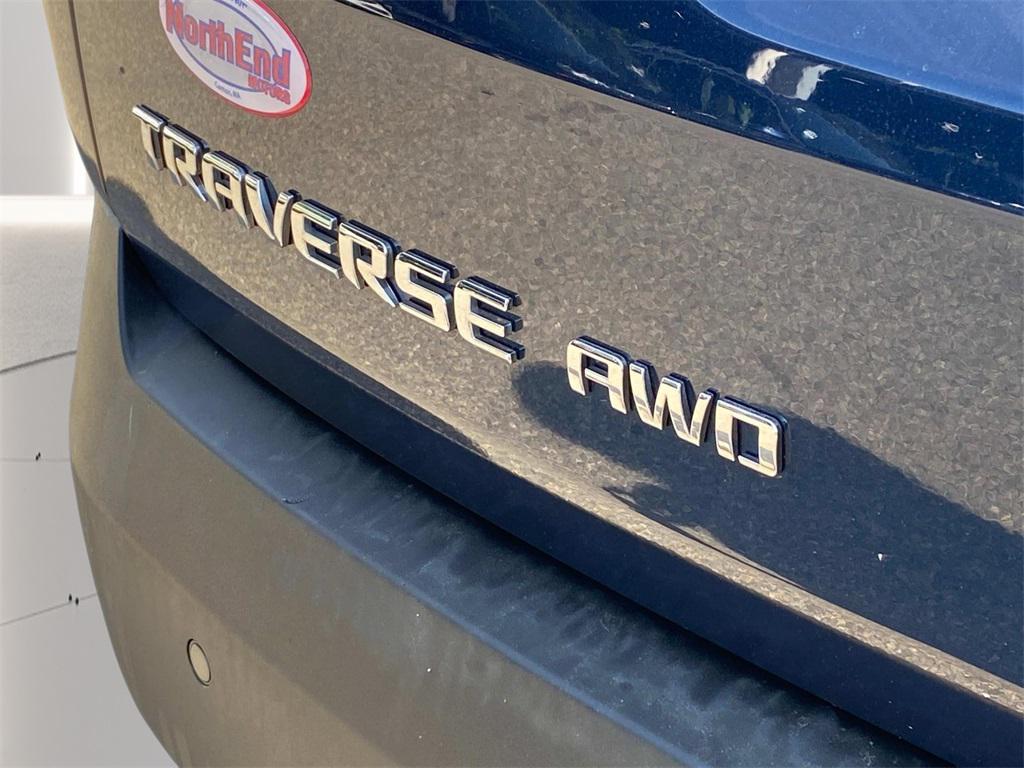 used 2022 Chevrolet Traverse car, priced at $24,000