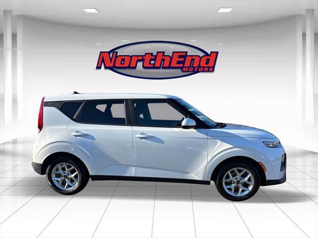 used 2022 Kia Soul car, priced at $15,335