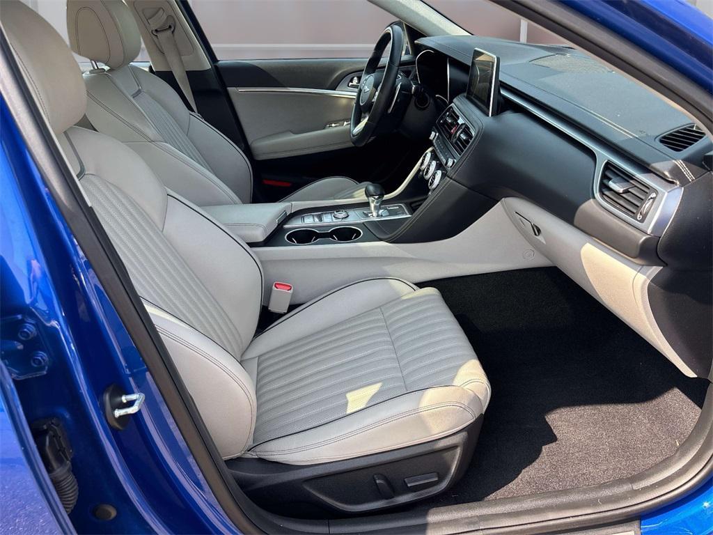 used 2021 Genesis G70 car, priced at $25,900