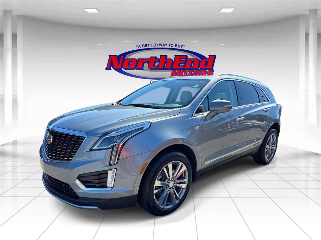 used 2025 Cadillac XT5 car, priced at $44,990
