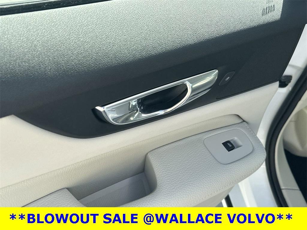 used 2020 Volvo S60 car, priced at $24,842