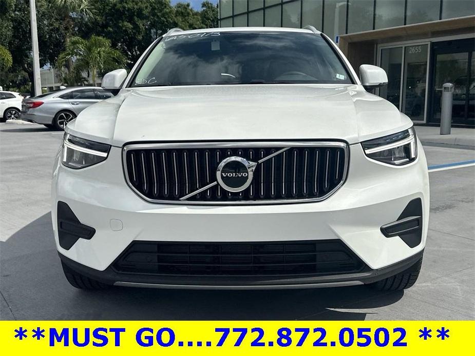 new 2025 Volvo XC40 car, priced at $43,045