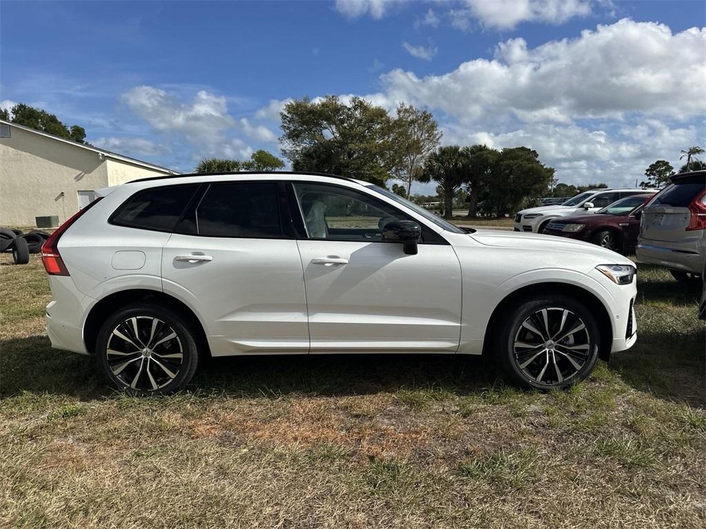 new 2025 Volvo XC60 car, priced at $54,585