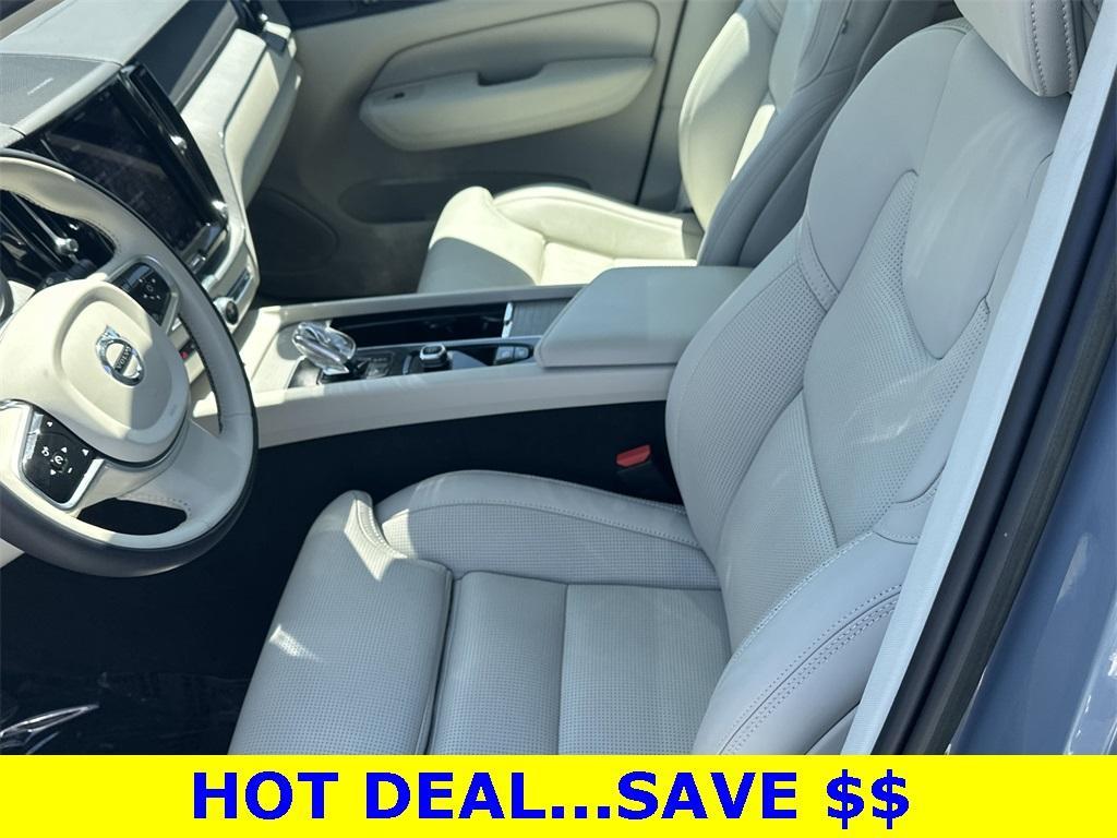 used 2023 Volvo XC60 car, priced at $35,289