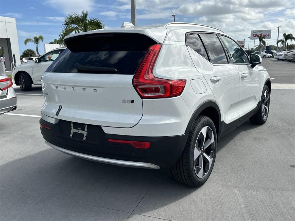 new 2025 Volvo XC40 car, priced at $45,465