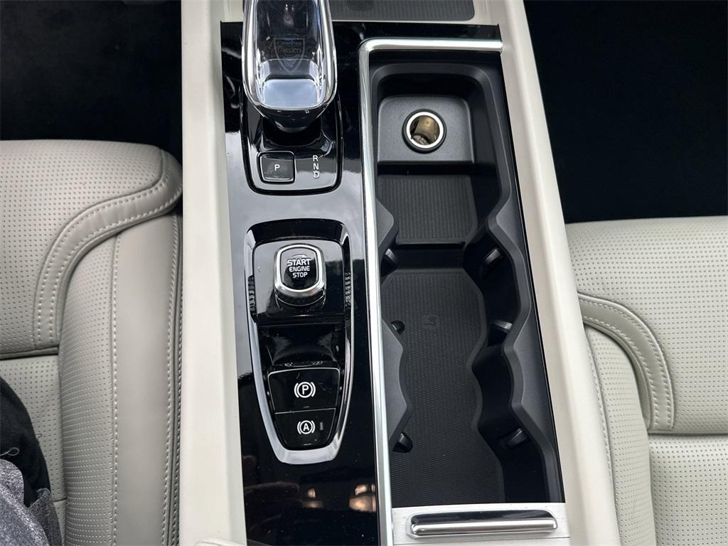 new 2026 Volvo XC60 car, priced at $63,935