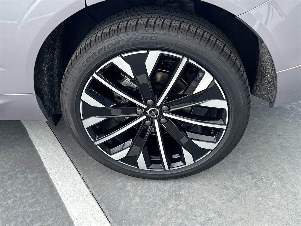 new 2026 Volvo XC60 car, priced at $63,935