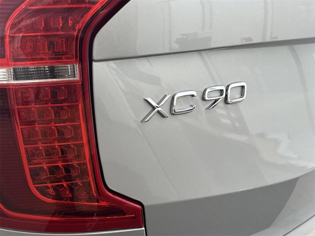 new 2025 Volvo XC90 car, priced at $71,875