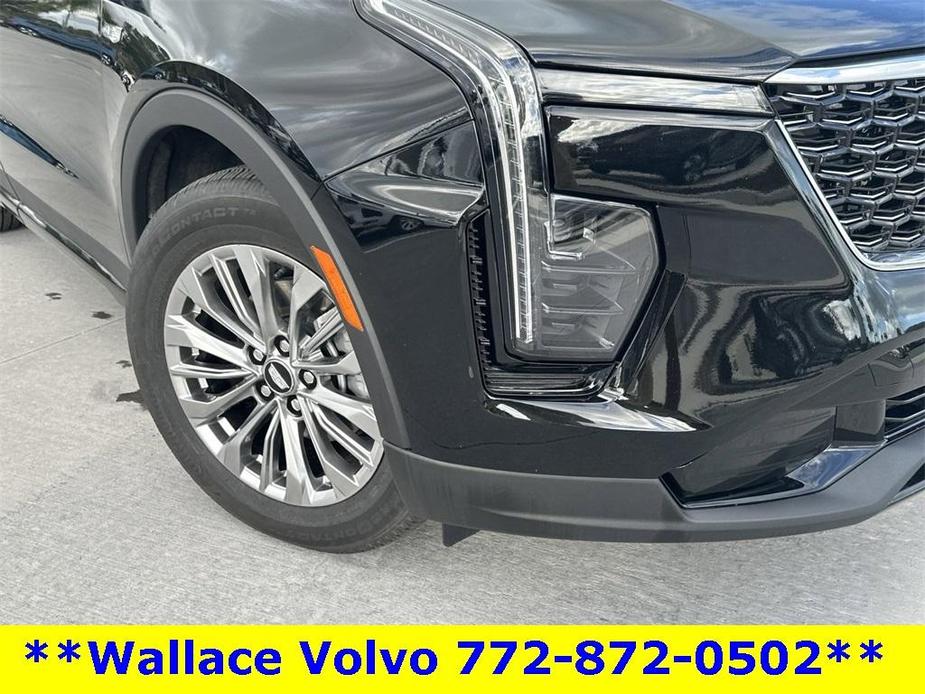 used 2024 Cadillac XT4 car, priced at $32,996