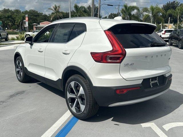 new 2025 Volvo XC40 car, priced at $46,015