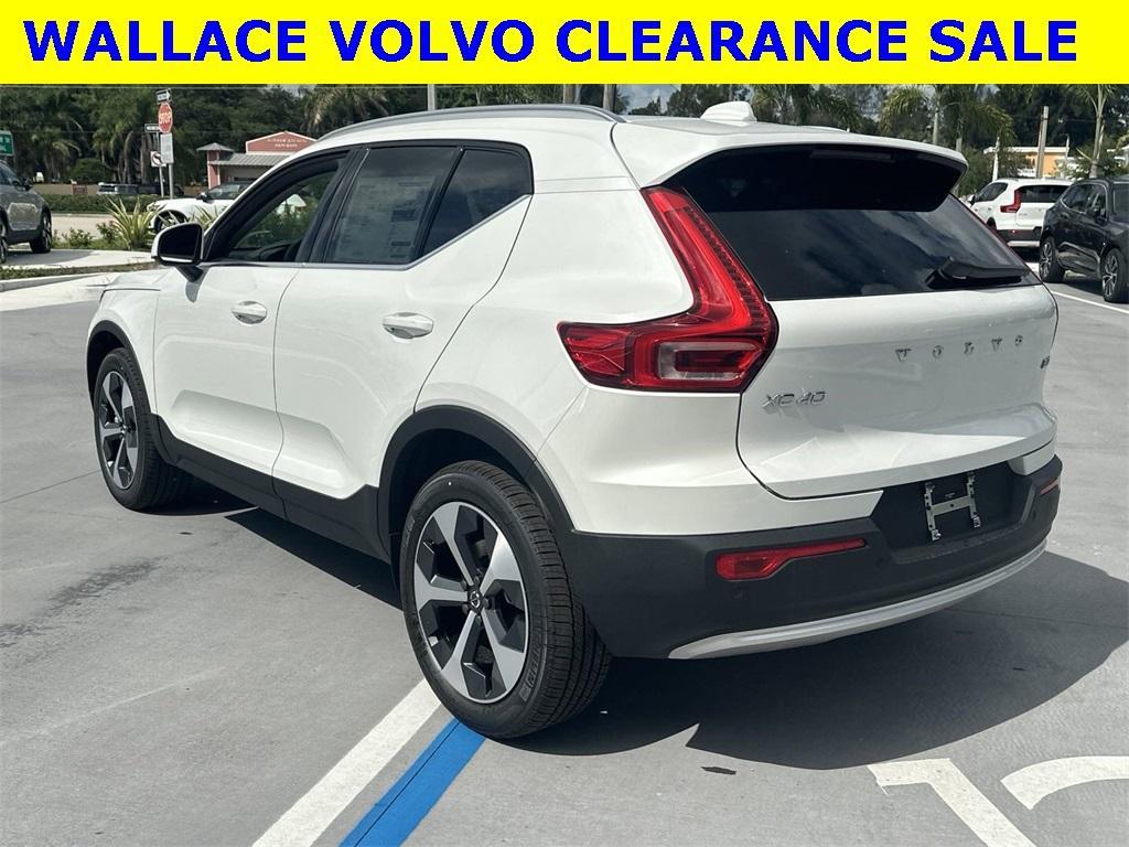 new 2025 Volvo XC40 car, priced at $46,015