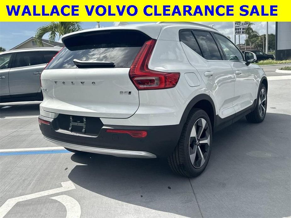 new 2025 Volvo XC40 car, priced at $46,015