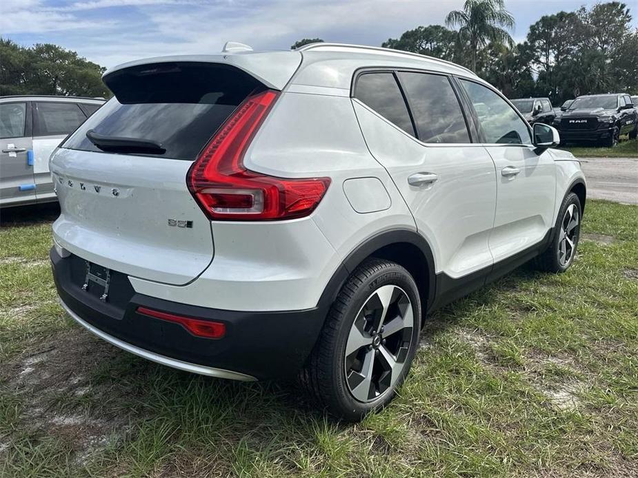 new 2025 Volvo XC40 car, priced at $45,465