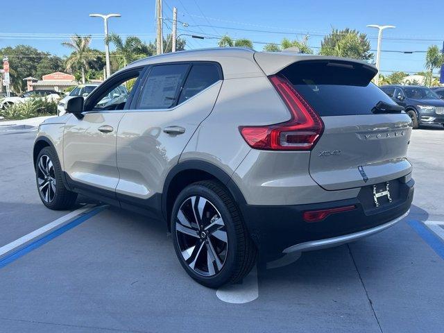 new 2025 Volvo XC40 car, priced at $51,215