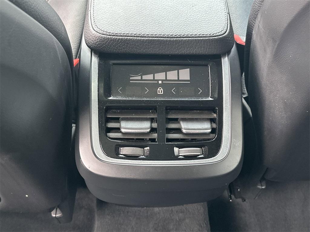 used 2020 Volvo XC90 car, priced at $29,998