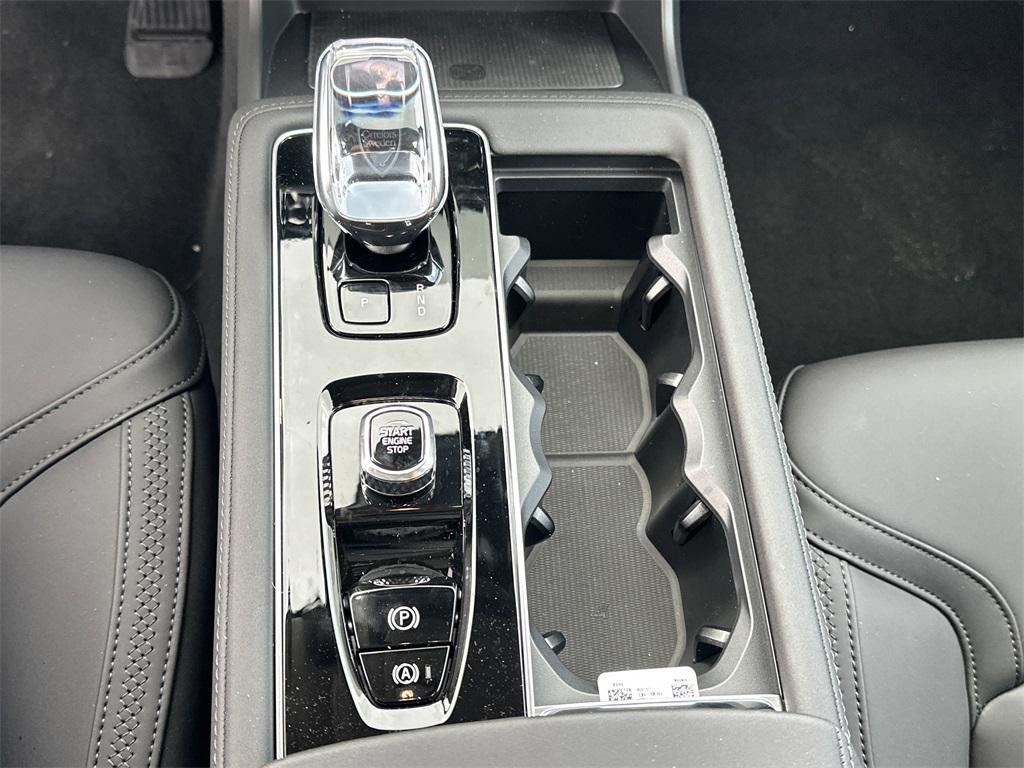new 2025 Volvo XC90 Plug-In Hybrid car, priced at $73,240