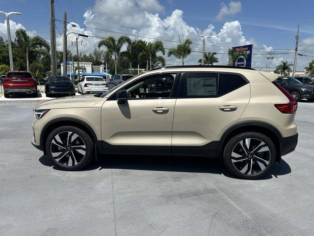 new 2025 Volvo XC40 car, priced at $50,640