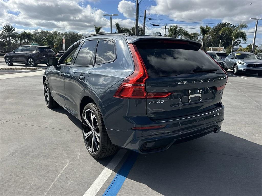 new 2025 Volvo XC60 car, priced at $59,885