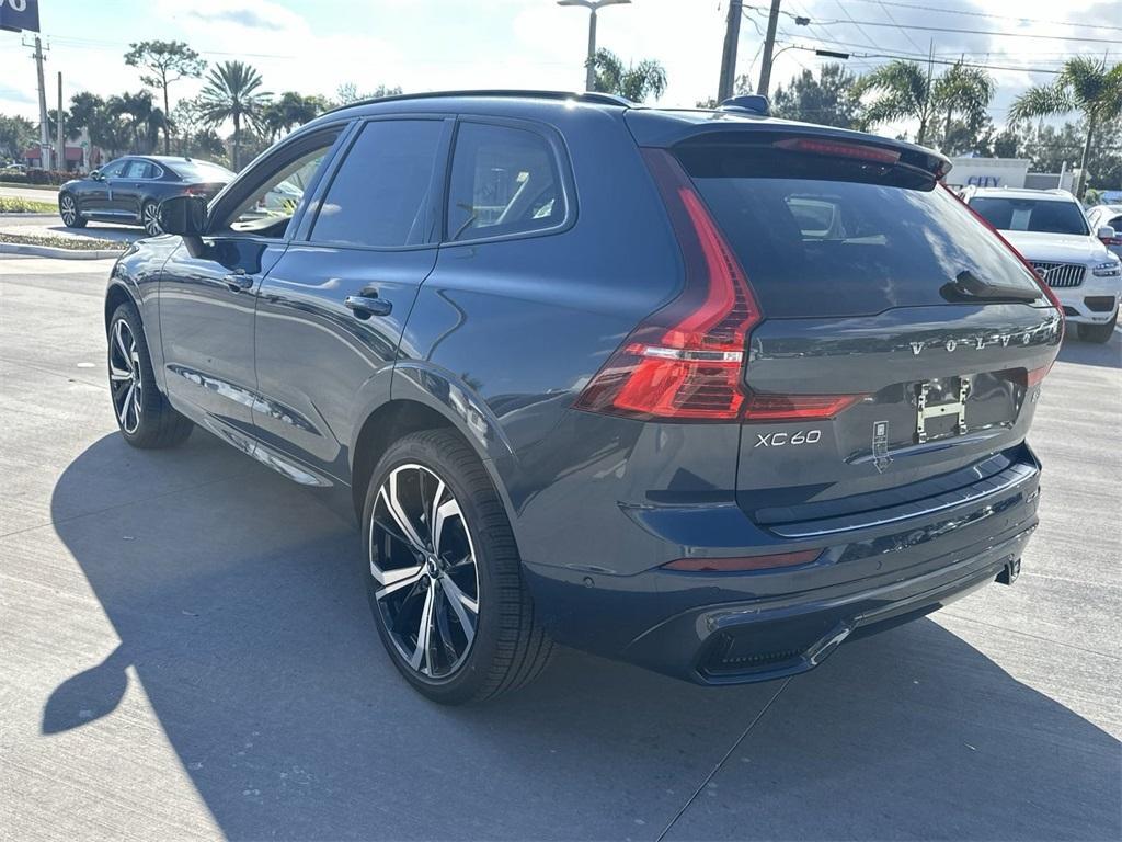 new 2025 Volvo XC60 car, priced at $59,885