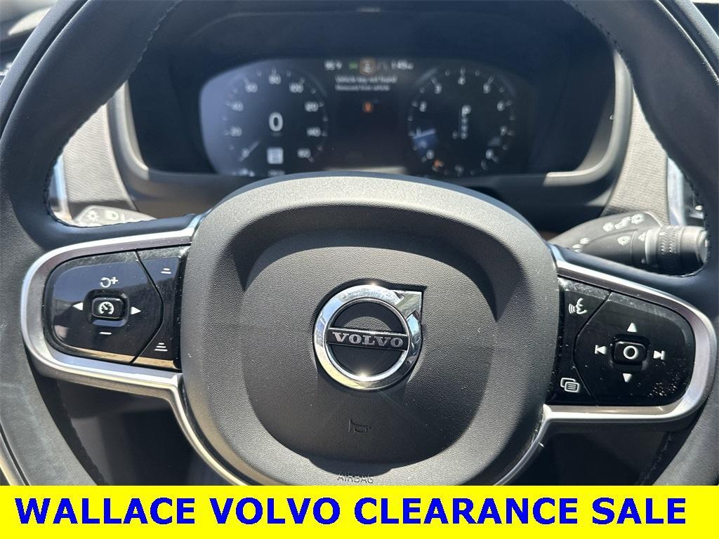 used 2022 Volvo XC90 car, priced at $38,475
