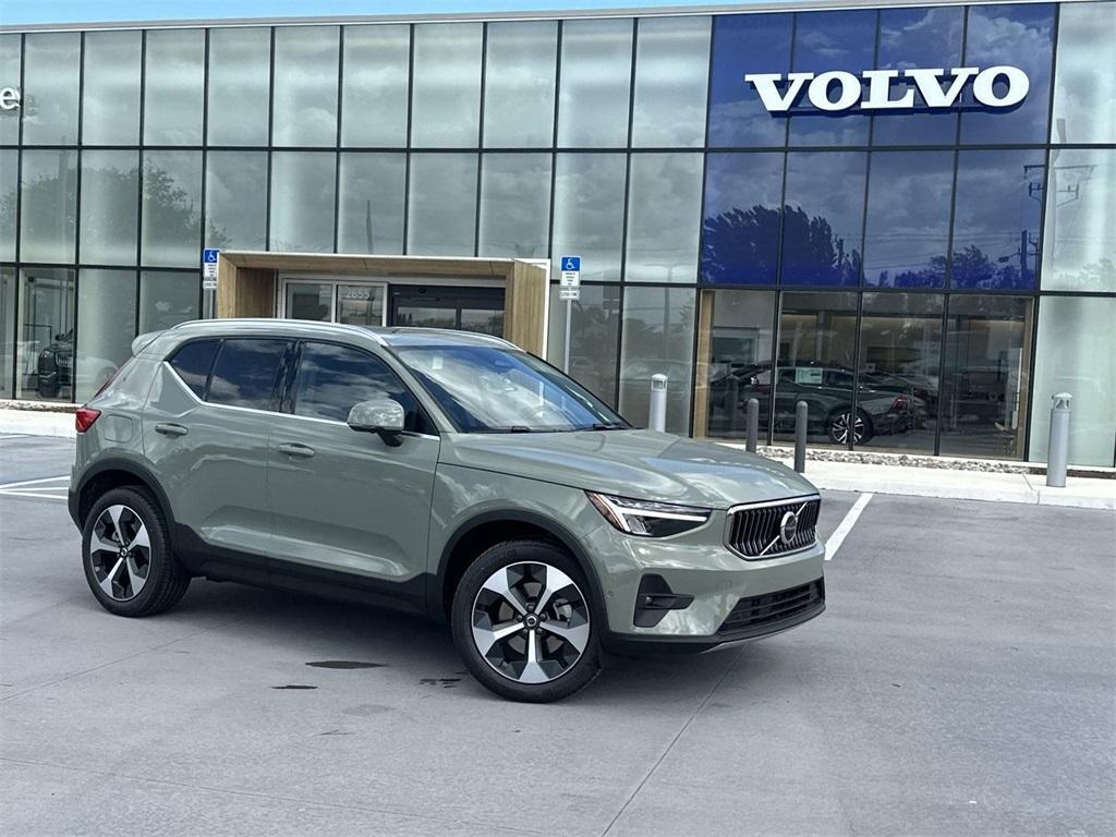 new 2025 Volvo V60 Cross Country car, priced at $58,165