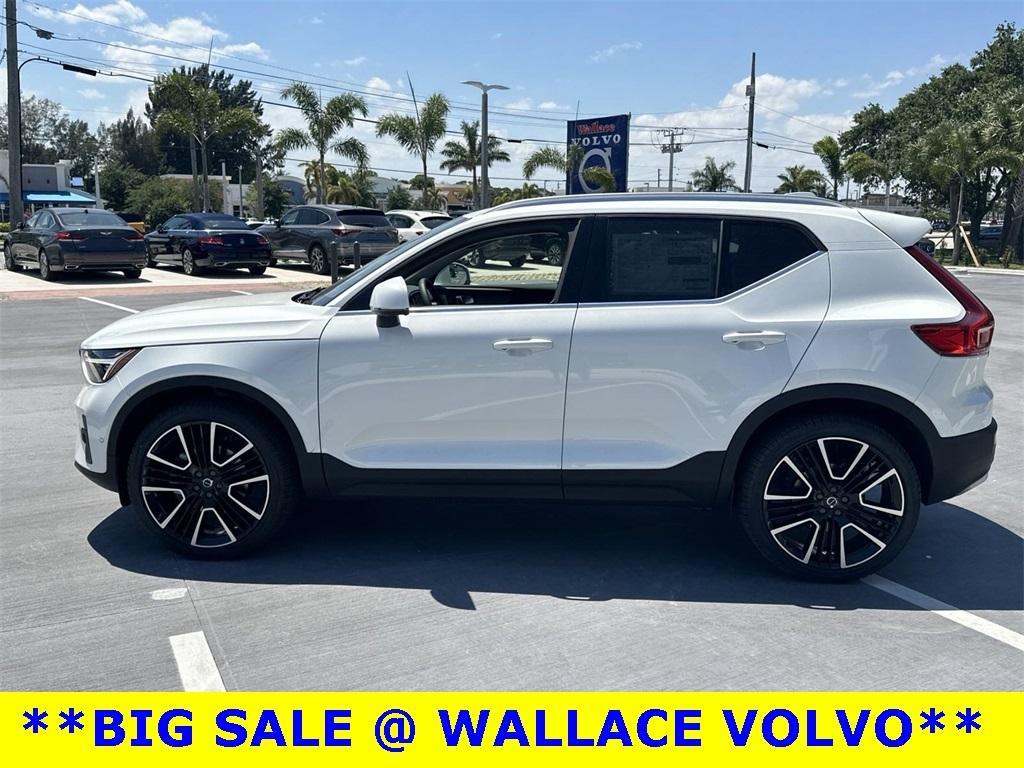 new 2024 Volvo XC40 car, priced at $51,153