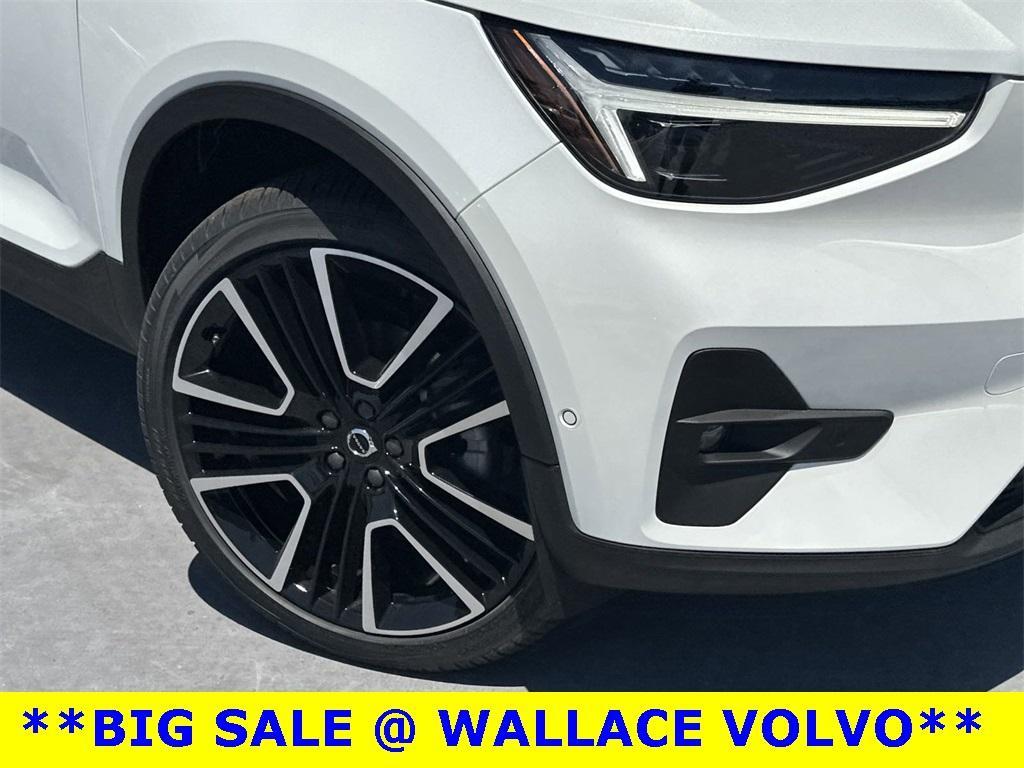 new 2024 Volvo XC40 car, priced at $51,153