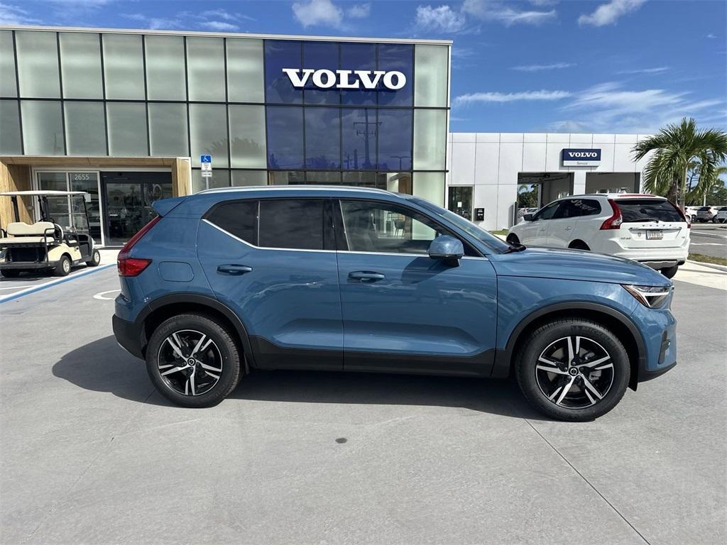 new 2025 Volvo XC40 car, priced at $43,045