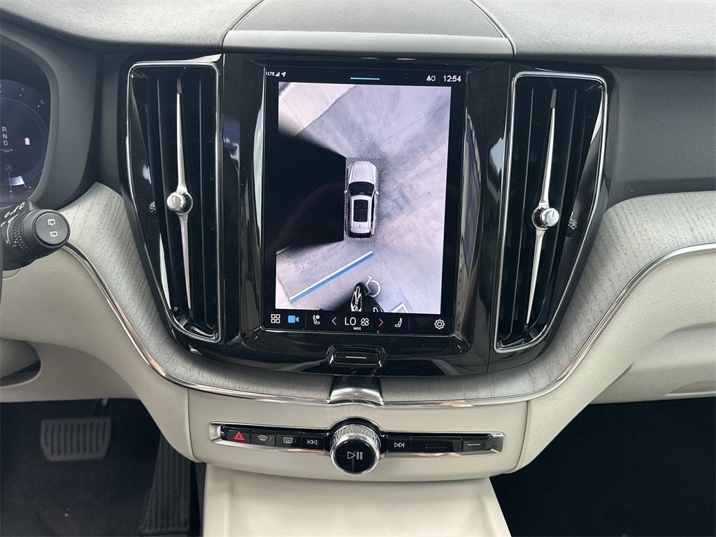 new 2025 Volvo XC60 car, priced at $53,527