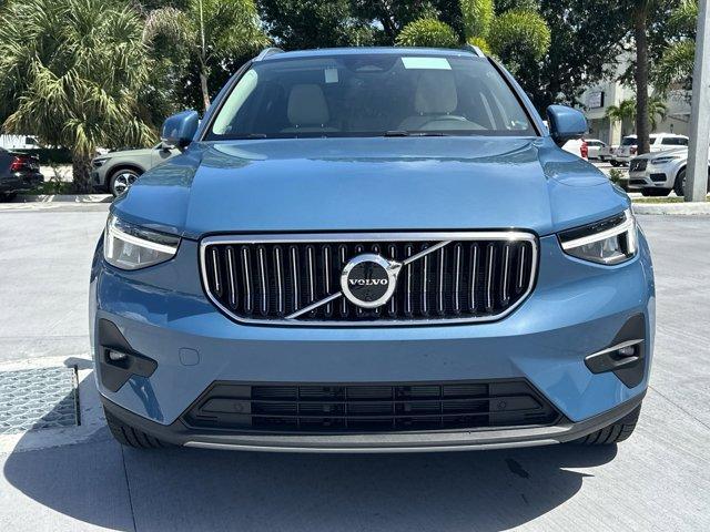 new 2025 Volvo XC40 car, priced at $46,795