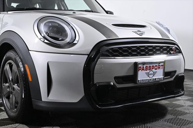 used 2022 MINI Hardtop car, priced at $26,500