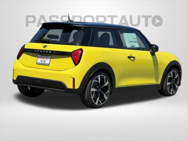 new 2025 MINI Hardtop car, priced at $38,605