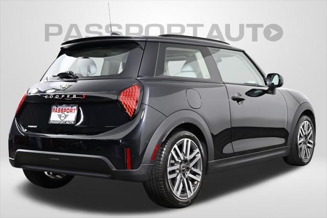 used 2025 MINI Hardtop car, priced at $31,500