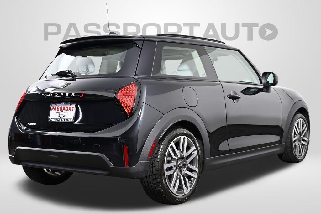 used 2025 MINI Hardtop car, priced at $29,500