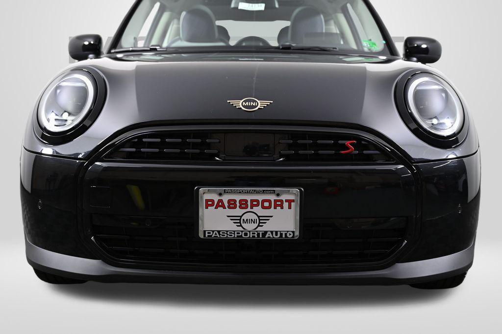 used 2025 MINI Hardtop car, priced at $29,500