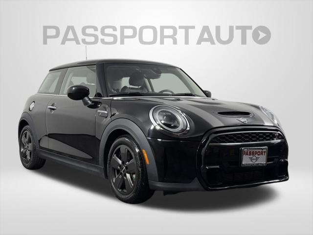 used 2022 MINI Hardtop car, priced at $23,500