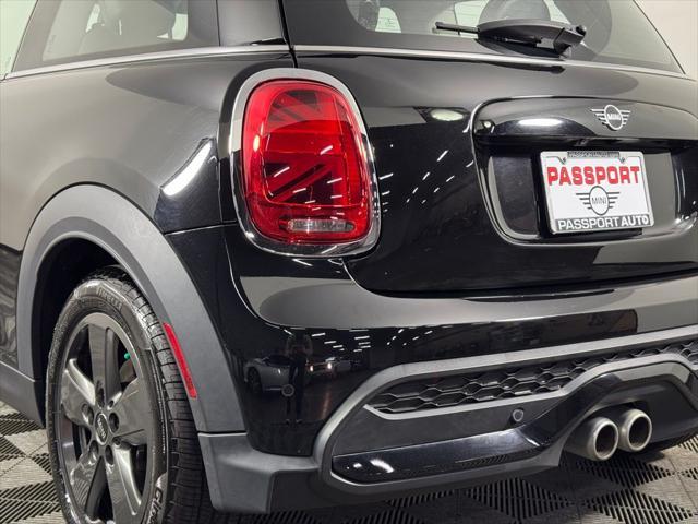 used 2022 MINI Hardtop car, priced at $23,500