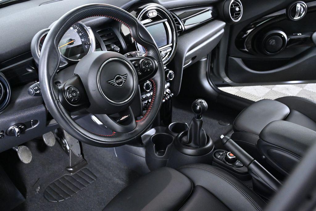used 2021 MINI Hardtop car, priced at $23,500