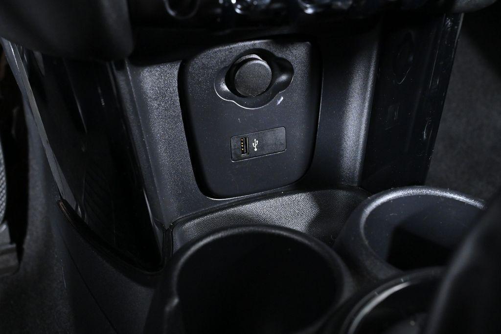 used 2021 MINI Hardtop car, priced at $23,500