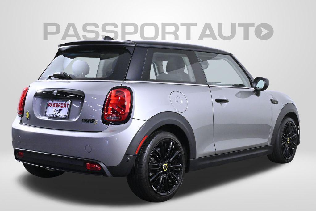 used 2024 MINI Hardtop car, priced at $23,500