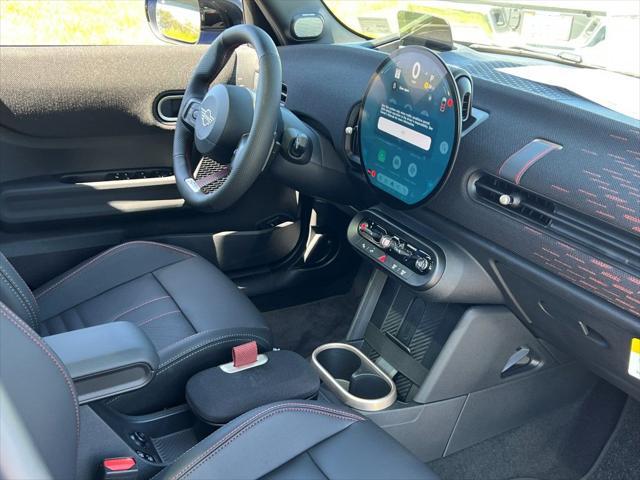 new 2025 MINI Hardtop car, priced at $41,260