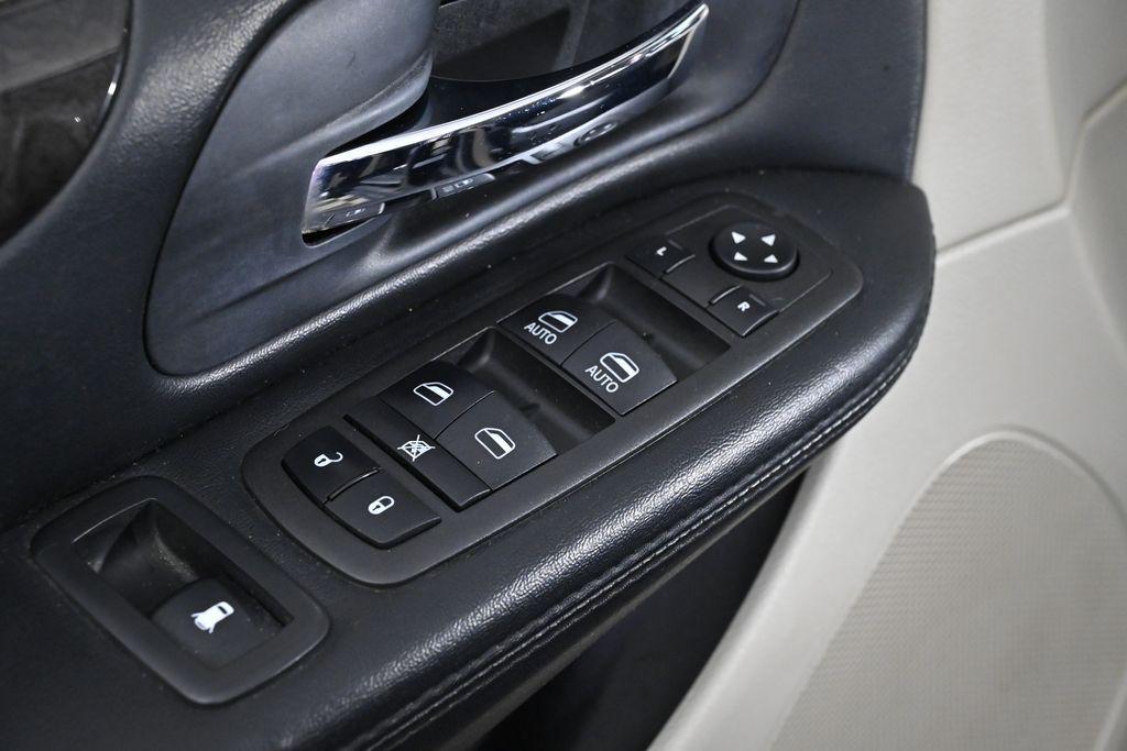 used 2016 Dodge Grand Caravan car, priced at $5,000