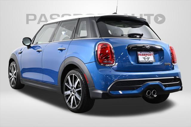 used 2022 MINI Hardtop car, priced at $24,500