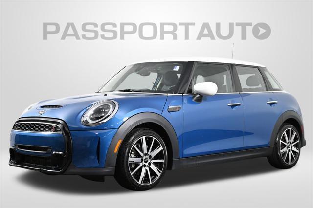 used 2022 MINI Hardtop car, priced at $24,500