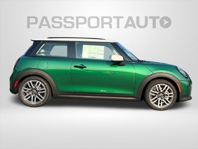 new 2025 MINI Hardtop car, priced at $37,545